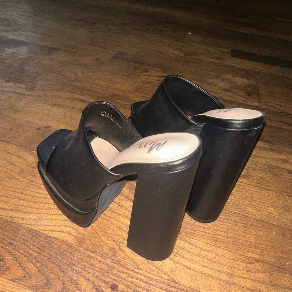 Mixx heels - Picture 6 of 6